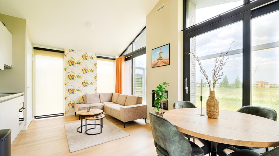 Tranquil Holiday Home With Views