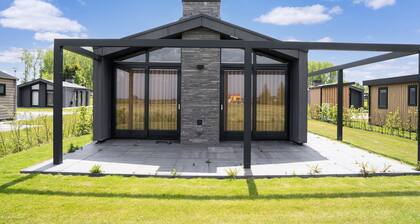 Tranquil Holiday Home With Views