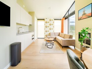 House | Living room - Tranquil Holiday Home With Views (Oud Ade)