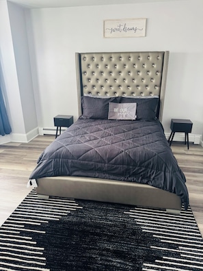 2 bedrooms, iron/ironing board, free WiFi, bed sheets