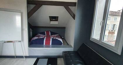 Charming apartment in downtown Cahors