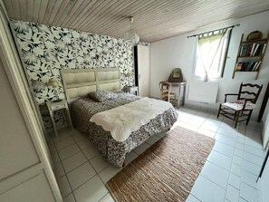 4 bedrooms, free WiFi