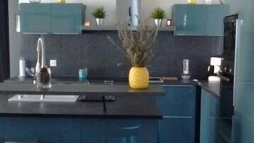 Fridge, microwave, oven, dishwasher