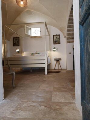2 bedrooms, iron/ironing board, WiFi, bed sheets - Country House (Puglia)