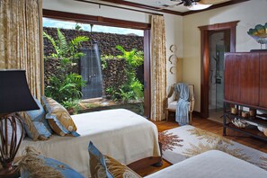 5 Schlafzimmer, Schreibtisch, Reisekinderbett, kostenloses WLAN