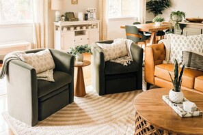 Smart TV, fireplace, offices