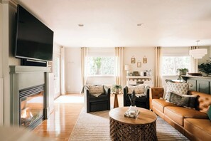 Smart TV, fireplace, offices
