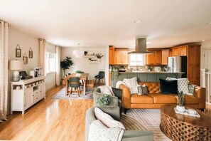 Smart TV, fireplace, offices