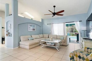 Living area - Dolphin Cove Paradise (Sebastian)