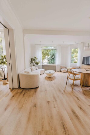 Télévision, espaces bureaux