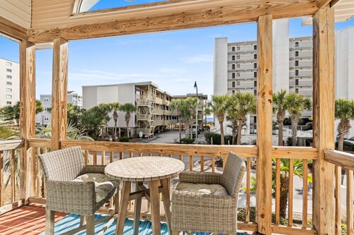 Coastin Time 8 BR 6BA, Private Heated Pool & Hot Tub