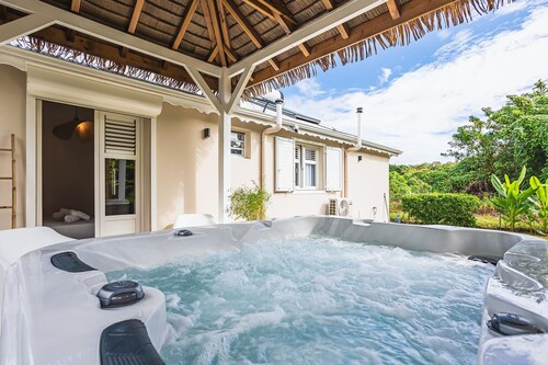 Sumptuous Sugar Cane Villa