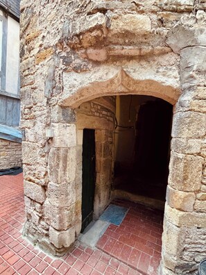 Exterior detail - La Chambre du Chateau - Center of Carentan (Carentan-les-Marais)