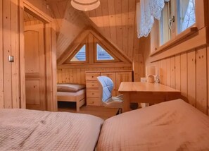 House | 2 bedrooms, individually furnished, bed sheets
