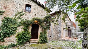 Front of property - Casa Nerina (Castiglione d'Orcia)