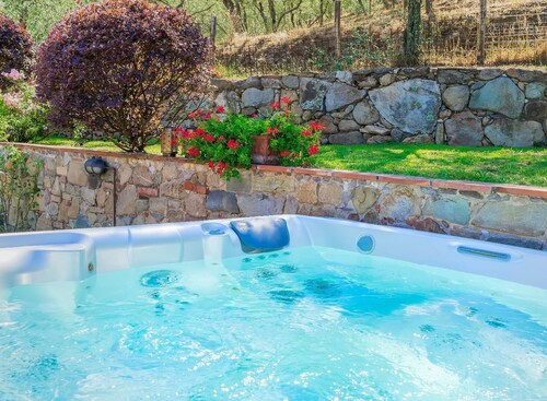 [Lucca] Villa 4bedroom + Jacuzzi & Steam bath