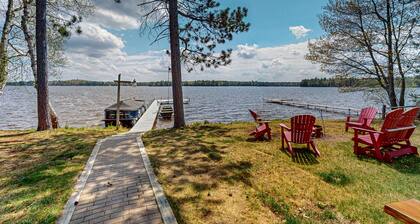 Rustic Cozy lakefront Cabin with dock, fire pit, gas grill, W/D & quiet location
