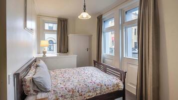 1 bedroom, iron/ironing board, travel crib, WiFi