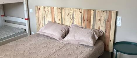 3 habitaciones, cuna de viaje, wifi gratis y ropa de cama