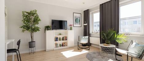 Iron/ironing board, free WiFi