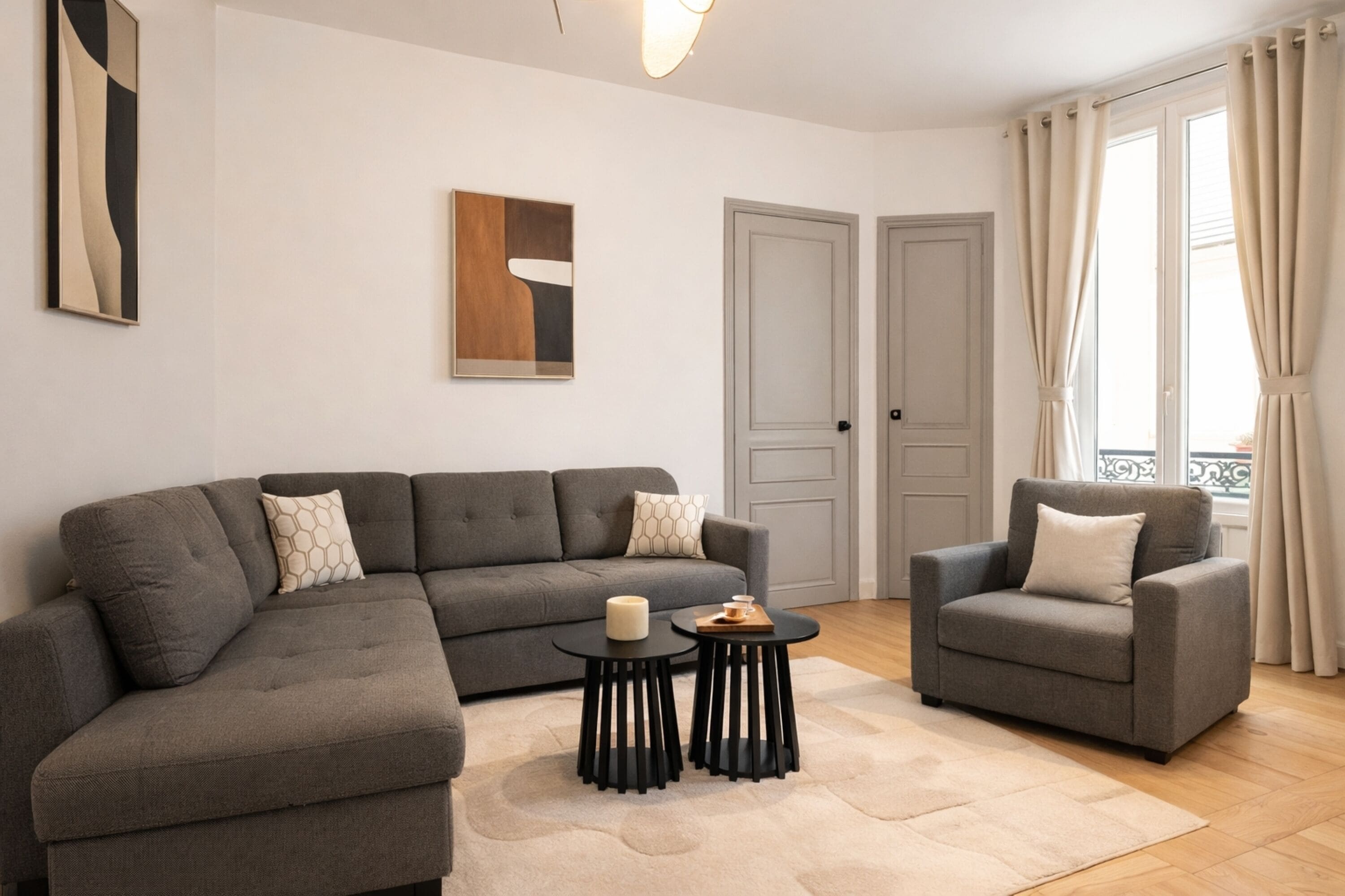 Superior Apartment, Courtyard View | Living area | 80-cm plasma TV with digital channels