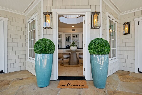 Interior - Shoreline Splendor on the Mesa (Santa Barbara)