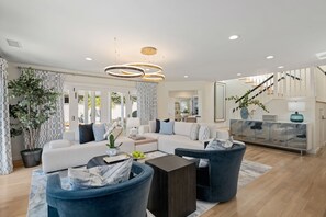 TV - Shoreline Splendor on the Mesa (Santa Barbara)