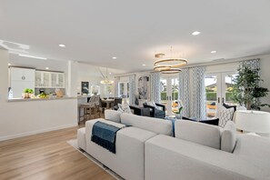 TV - Shoreline Splendor on the Mesa (Santa Barbara)