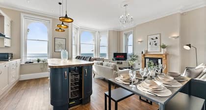 Remarkable Penthouse - Sea Views