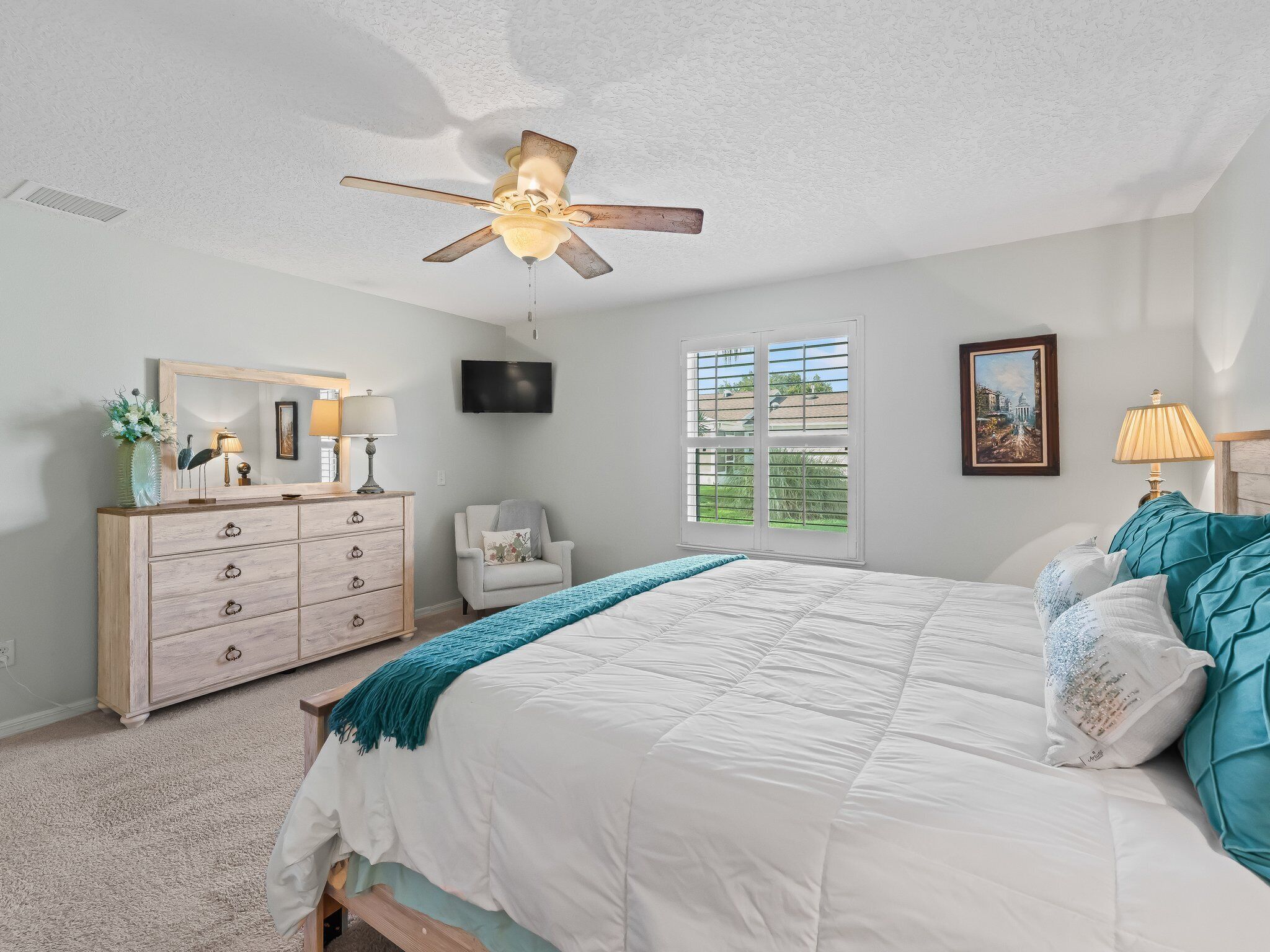 2 間睡房、熨斗/熨衫板、上網、床單