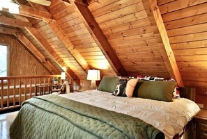 Cabin | Iron/ironing board, free WiFi
