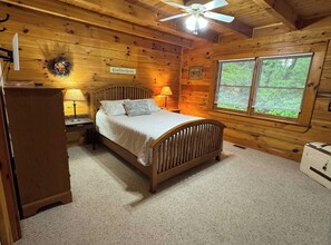 4 chambres, fer et planche à repasser, Wi-Fi gratuit, draps fournis