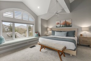 3 bedrooms, iron/ironing board, WiFi, bed sheets - NEW! 1158 - Three Bedroom Deluxe Stonebridge (Park City)