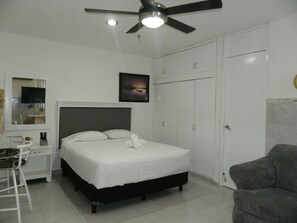 1 bedroom, WiFi, bed sheets