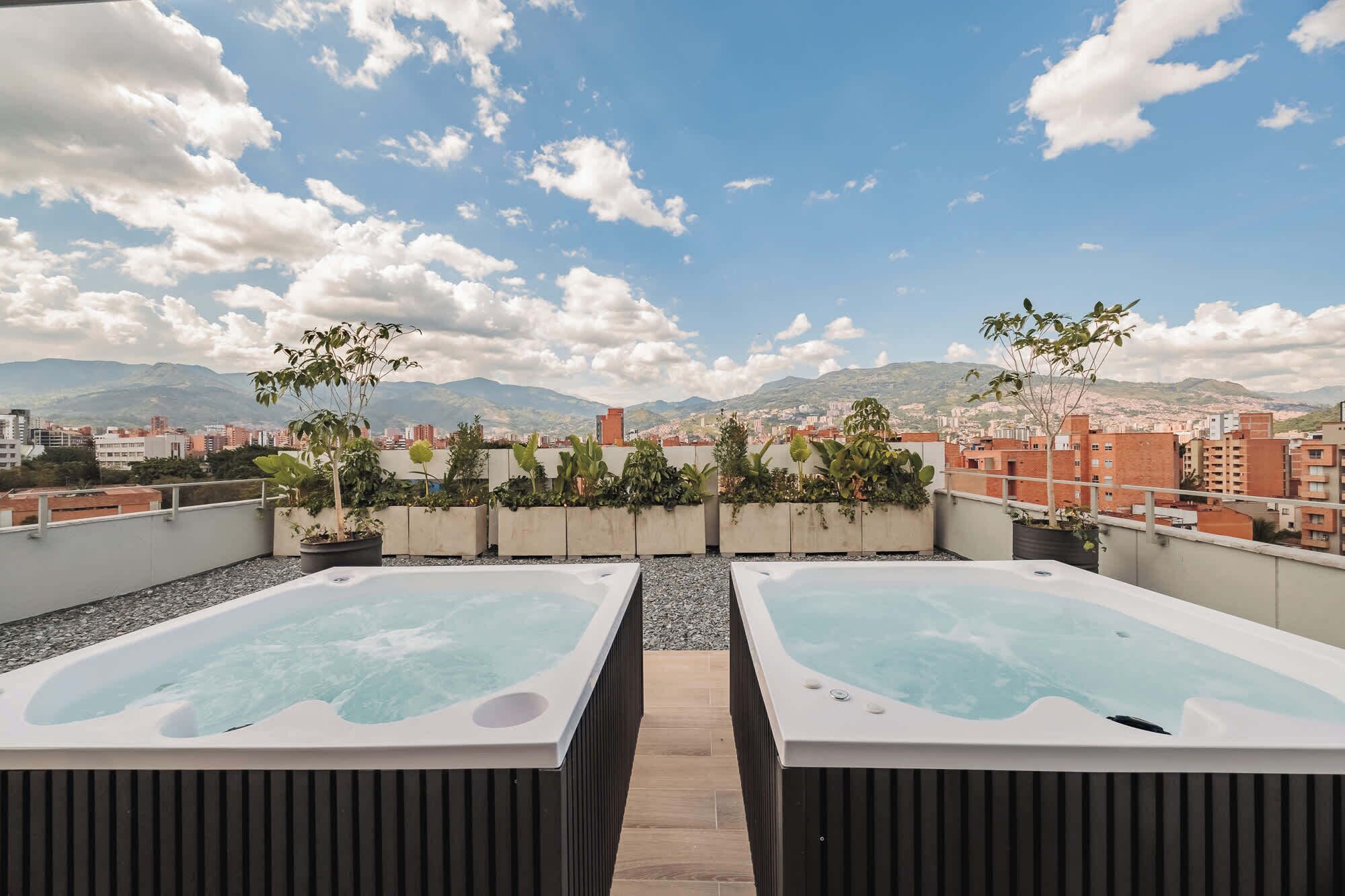 Bain à remous extérieur
