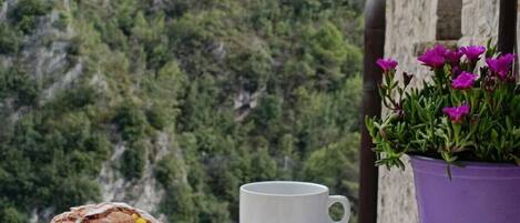 屋外ダイニングエリア