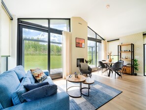 House | Living room - Holiday Home Near Kaag Lakes and Leiden Canals (Oud Ade)