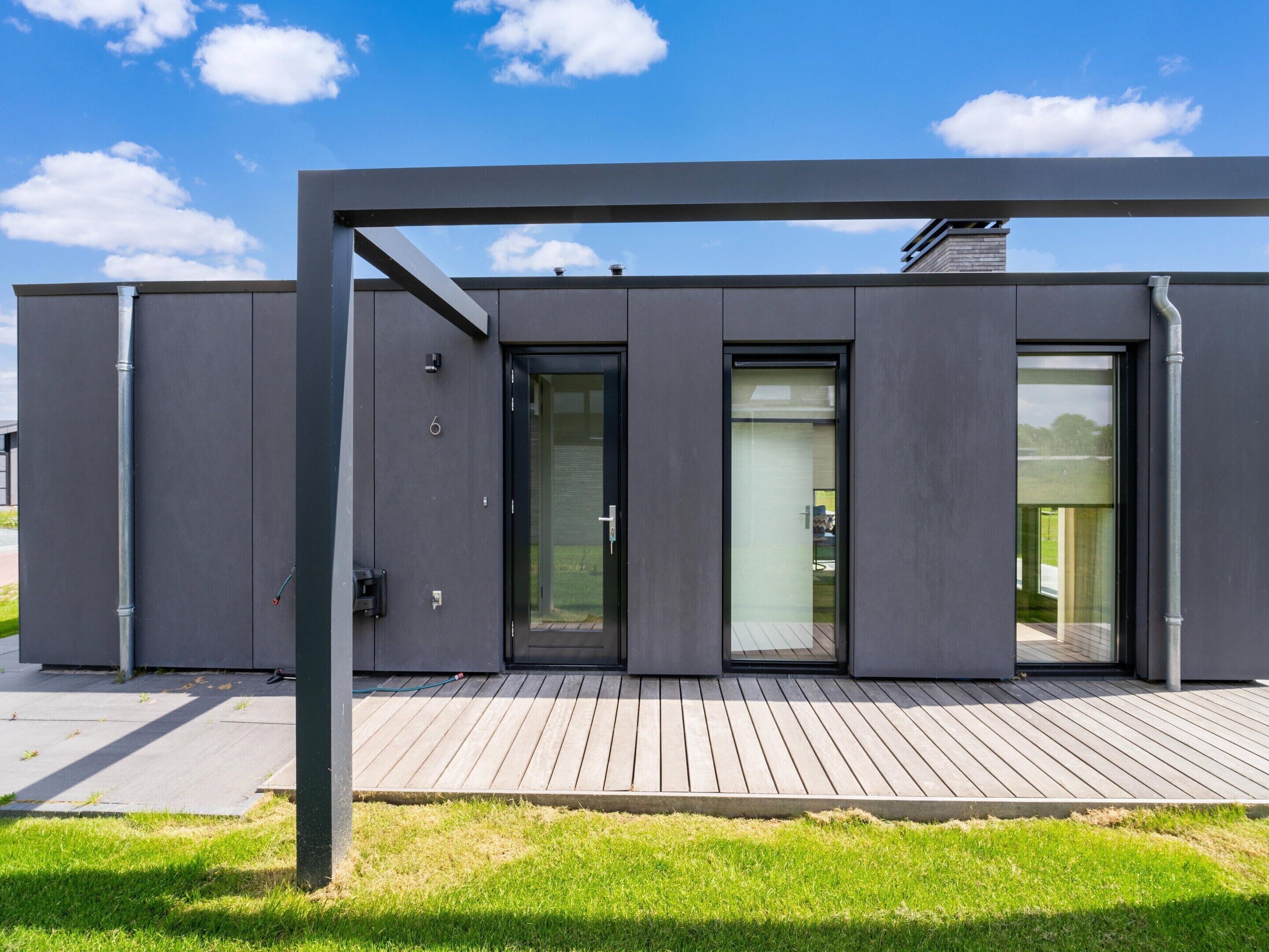 House | Bahagian luar