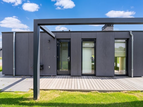 Holiday Home Near Kaag Lakes and Leiden Canals