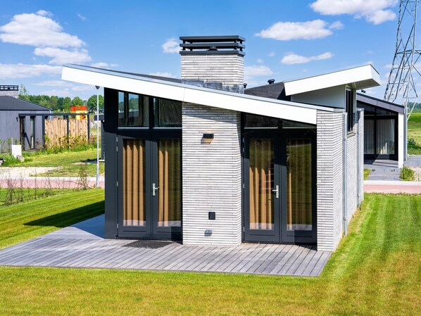 House | Exterior