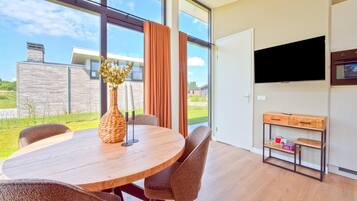 House | Dining