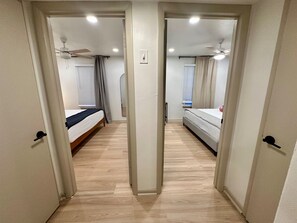2 habitaciones, escritorio, tabla de planchar con plancha y wifi