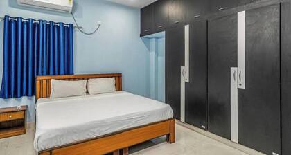 Chic 2-bedroom apartment with AC, WiFi in fabulous Hyderabad