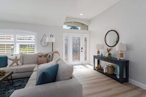 Smart TV, DVD player