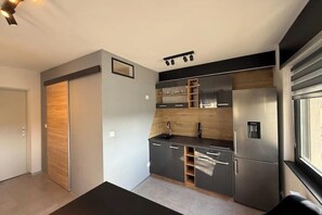 Microwave, stovetop