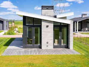 Exterior - Holiday Home in Oud Ade Near Kaag Lakes (Oud Ade)