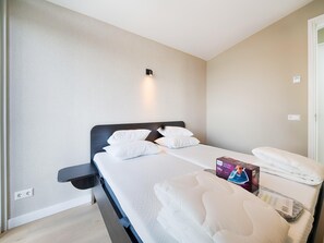 House | 2 bedrooms, bed sheets
