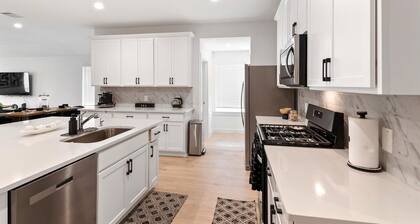 Charming 4-bedroom house with AC, WiFi in peaceful Fulshear