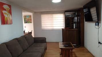 Casa de campo família, varanda, vista para o jardim | Área de estar