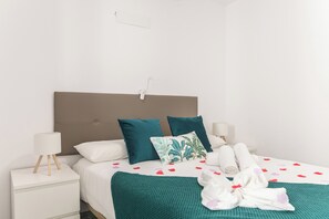 1 habitación, tabla de planchar con plancha, wifi y ropa de cama 